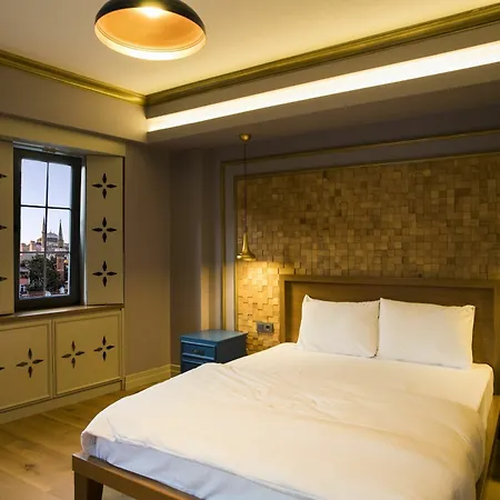 Hotell Sublime Porte 2*