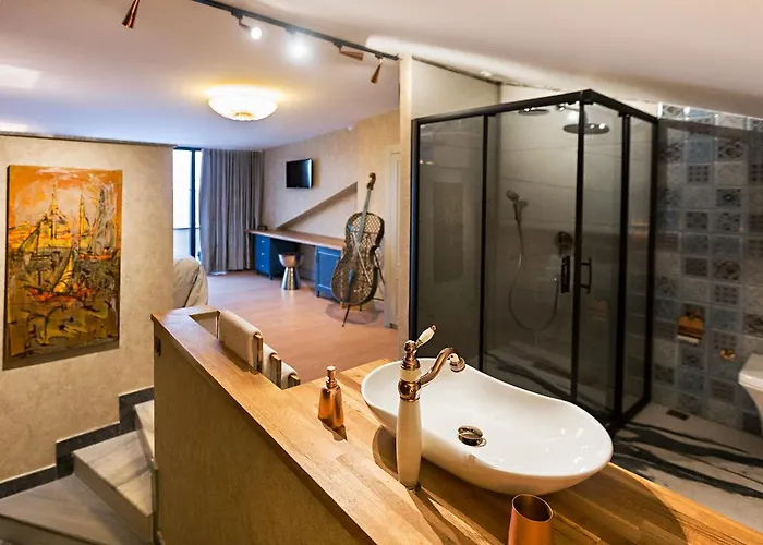 庄严朴特酒店 2*