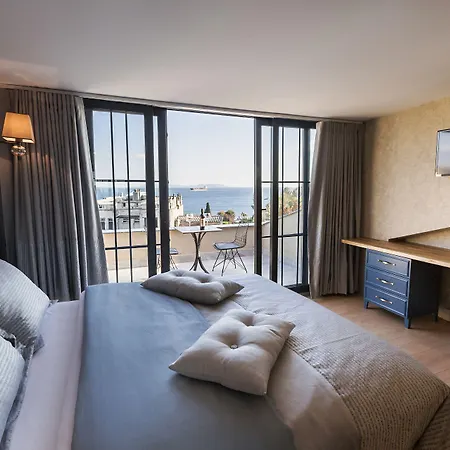 Hotel Sublime Porte 2*