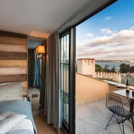 Hotel Sublime Porte 2*