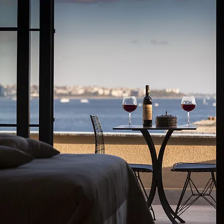 Hotell Sublime Porte 2*